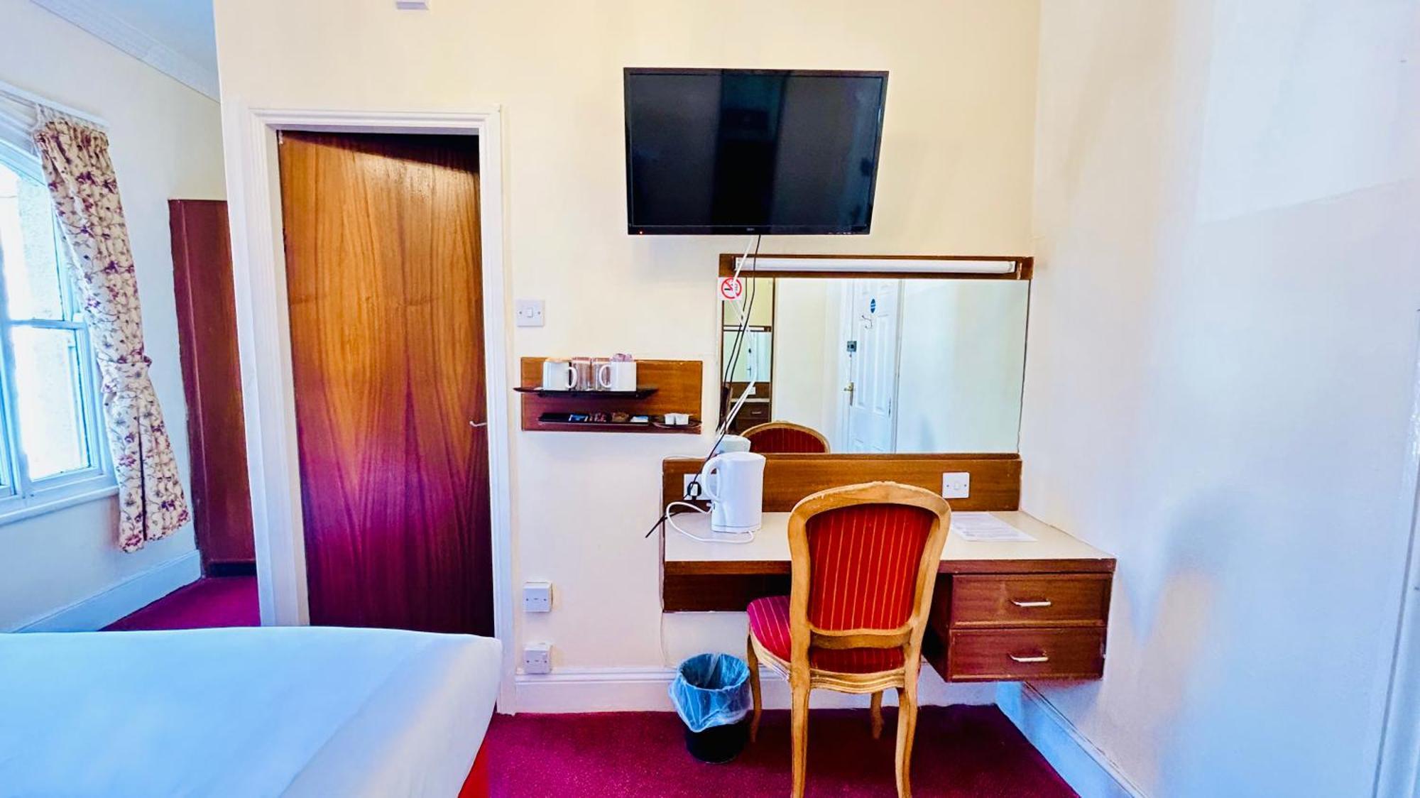 The Columbia Hotel Wellingborough Eksteriør bilde