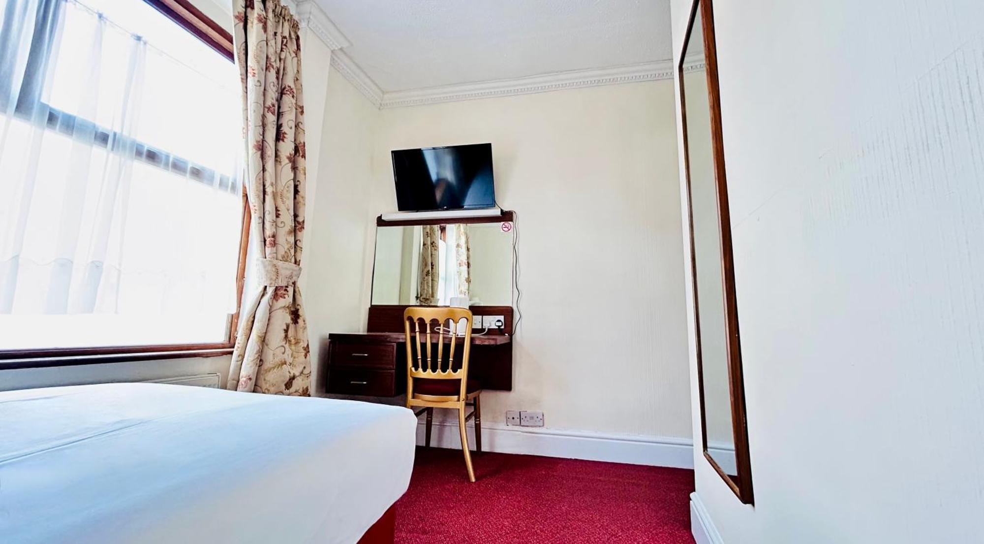 The Columbia Hotel Wellingborough Eksteriør bilde
