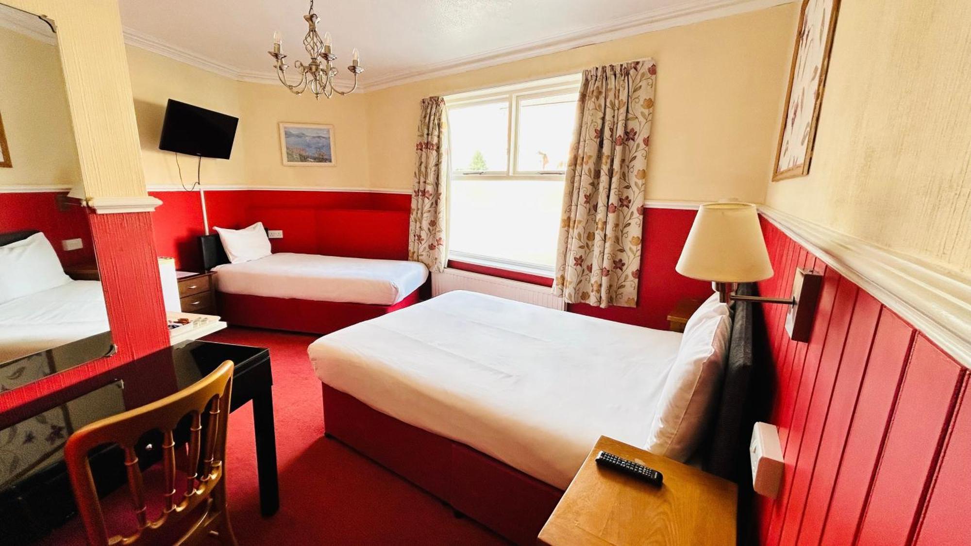 The Columbia Hotel Wellingborough Eksteriør bilde