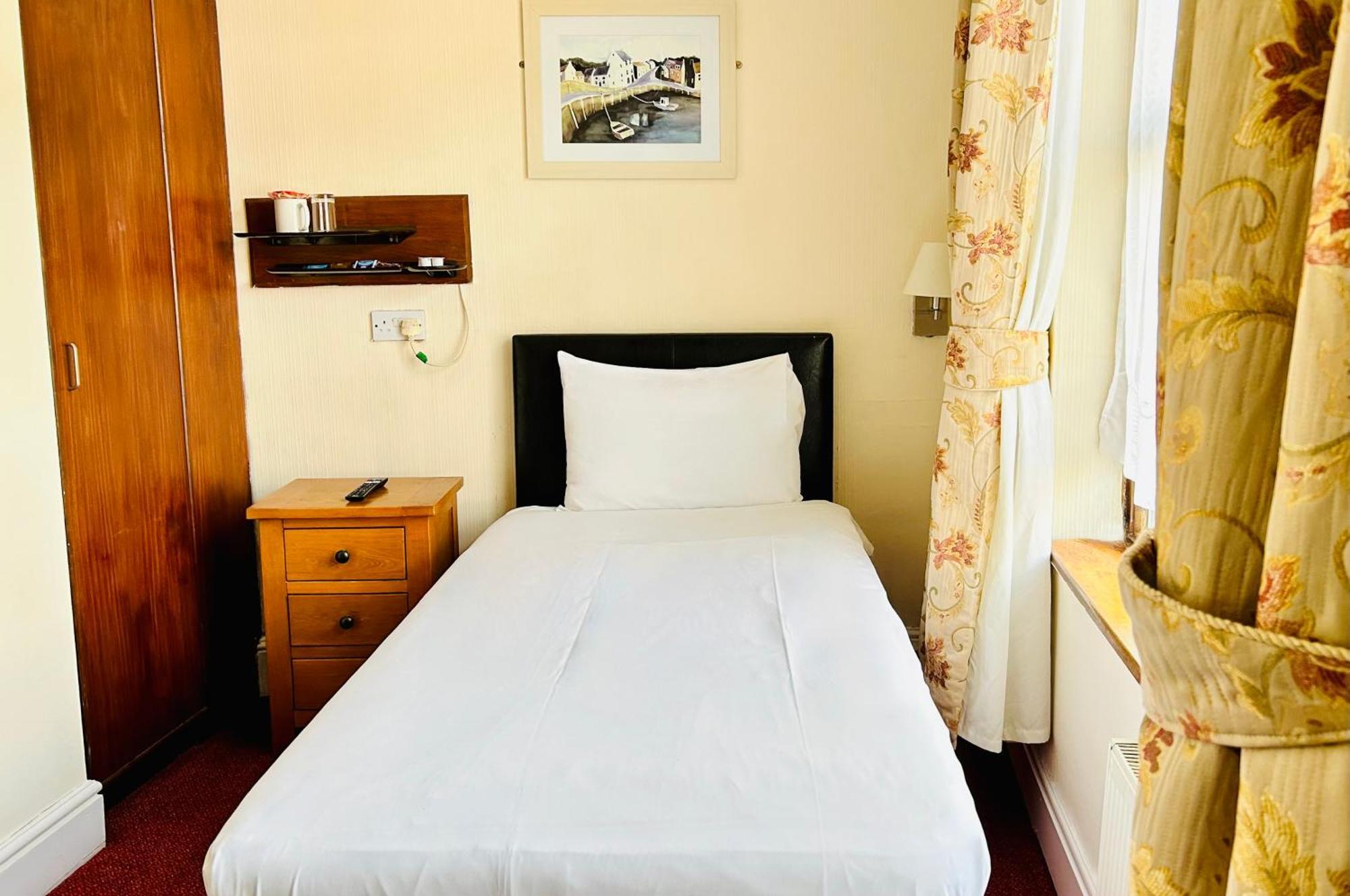 The Columbia Hotel Wellingborough Eksteriør bilde