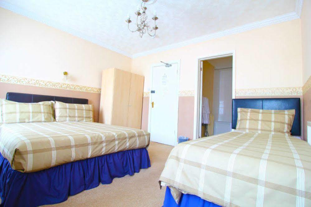 The Columbia Hotel Wellingborough Eksteriør bilde