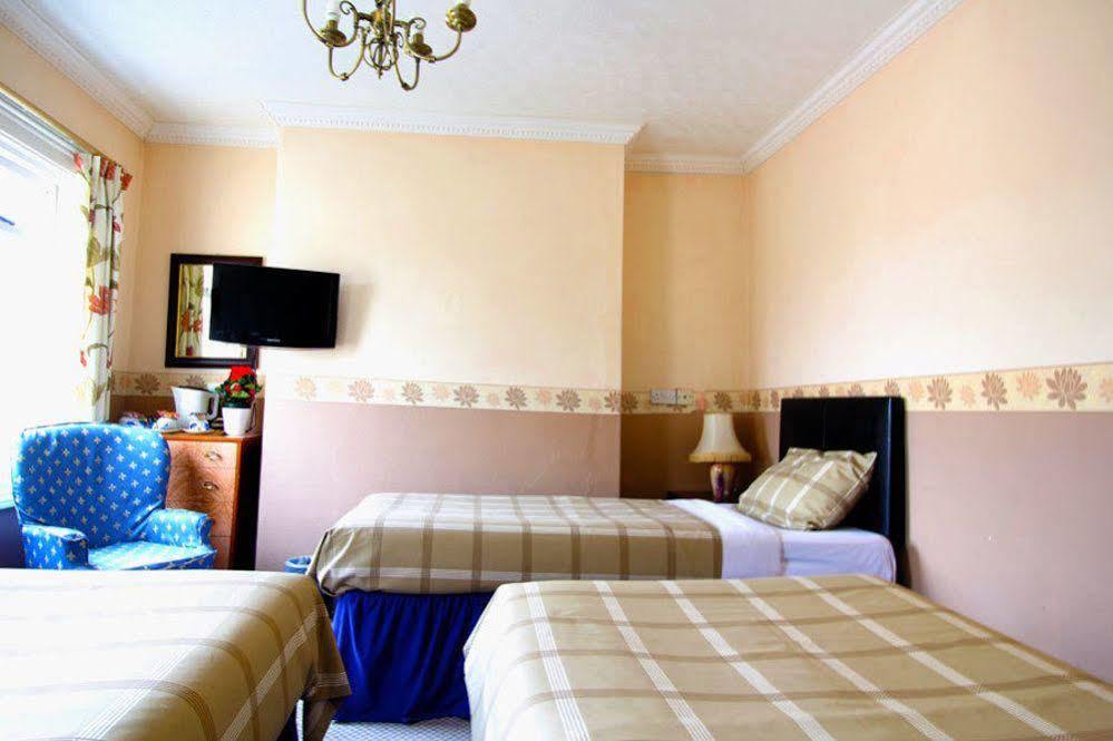 The Columbia Hotel Wellingborough Eksteriør bilde