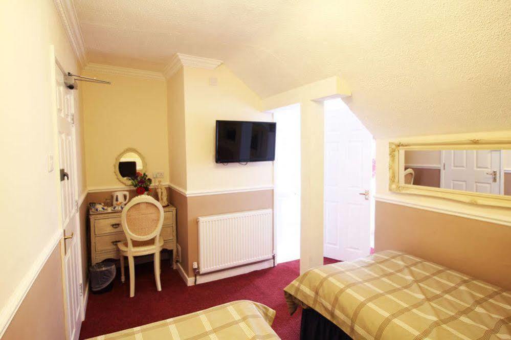 The Columbia Hotel Wellingborough Eksteriør bilde
